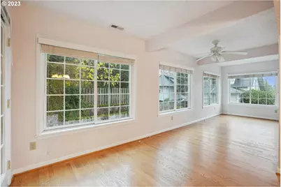 350 NE 61st Ave, Portland, OR 97213 - Photo 6
