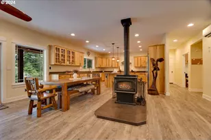 36 Lonesome Pines Dr, Trout Lake, WA 98650 - Photo 8