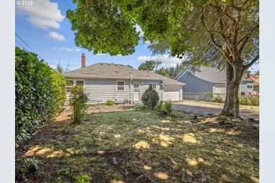 6144 N Willamette Blvd, Portland, OR 97203 - Photo 22