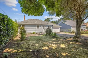 6144 N Willamette Blvd, Portland, OR 97203 - Photo 22