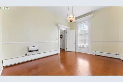 812 E 2nd St, Coquille, OR 97423 - Photo 18