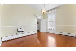 812 E 2nd St, Coquille, OR 97423 - Photo 18