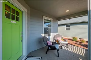 2046 SE Academy St, Dallas, OR 97338 - Photo 2