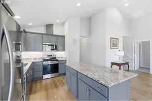 2046 SE Academy St, Dallas, OR 97338 - Photo 14