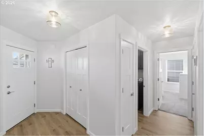 2046 SE Academy St, Dallas, OR 97338 - Photo 6