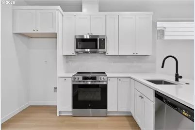 4055 SW McKinley St, Gresham, OR 97080 - Photo 6