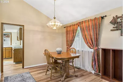 2259 SE Lindenbrook Ct, Milwaukie, OR 97222 - Photo 10