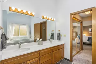 2259 SE Lindenbrook Ct, Milwaukie, OR 97222 - Photo 30
