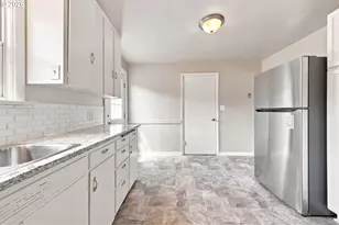 155 College Dr, Salem, OR 97304 - Photo 14