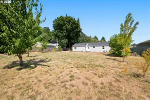 155 College Dr, Salem, OR 97304 - Photo 32