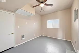 155 College Dr, Salem, OR 97304 - Photo 26