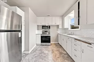 155 College Dr, Salem, OR 97304 - Photo 12