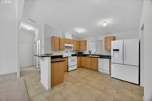 93736 Bay Park Ln, Coos Bay, OR 97420 - Photo 12