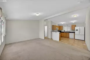 93736 Bay Park Ln, Coos Bay, OR 97420 - Photo 10