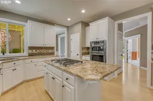 19413 SW Winslow Dr, Beaverton, OR 97007 - Photo 14