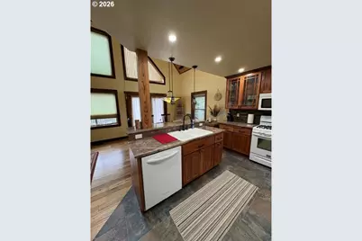 141245 Red Cone Dr, Crescent Lake, OR 97733 - Photo 6
