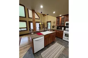 141245 Red Cone Dr, Crescent Lake, OR 97733 - Photo 6