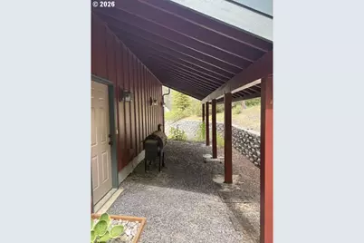 141245 Red Cone Dr, Crescent Lake, OR 97733 - Photo 4