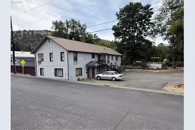210 NW Canton St, John Day, OR 97845 - Photo 40