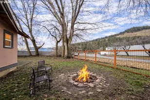 102 Lake Ave, La Grande, OR 97850 - Photo 16