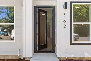 7192 SE Woodward St, Portland, OR 97206 - Photo 2