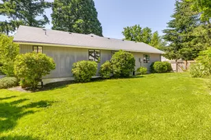 8131 SW 56th Ave, Portland, OR 97219 - Photo 24