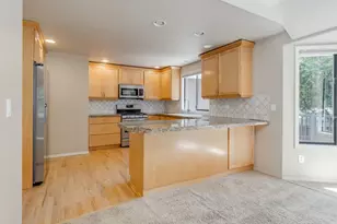 8131 SW 56th Ave, Portland, OR 97219 - Photo 14