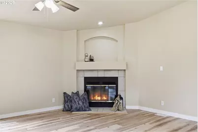 5972 Mt Vernon Rd, Springfield, OR 97478 - Photo 6