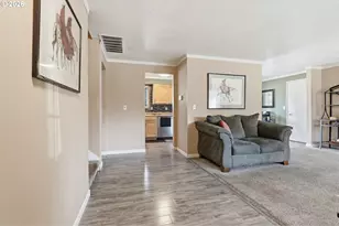 3820 SE Stott Cir, Troutdale, OR 97060 - Photo 8