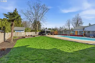 3820 SE Stott Cir, Troutdale, OR 97060 - Photo 32