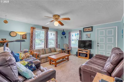 16163 French Prairie Rd, Woodburn, OR 97071 - Photo 4