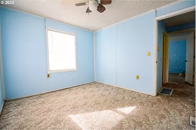 16163 French Prairie Rd, Woodburn, OR 97071 - Photo 8