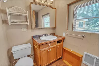 16163 French Prairie Rd, Woodburn, OR 97071 - Photo 40