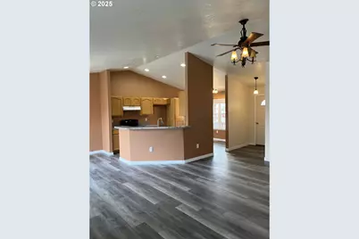 1382 SW Riverhill Dr, Hermiston, OR 97838 - Photo 6