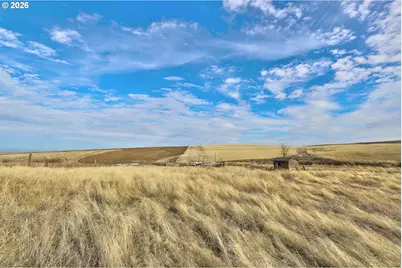 62722 Hart Rd, Moro, OR 97039 - Photo 12