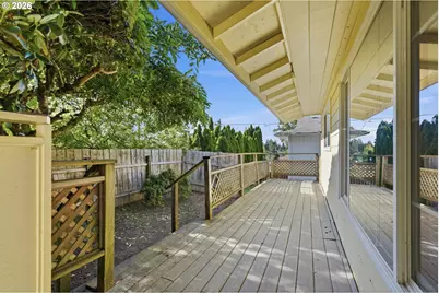 11612 SW 49th Ave, Portland, OR 97219 - Photo 2