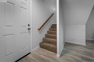 2960 SE 5th St, Gresham, OR 97080 - Photo 16
