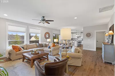 520 NW 117th St, Vancouver, WA 98685 - Photo 8