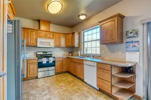 2175 NW Gilliam Ave, Pendleton, OR 97801 - Photo 14