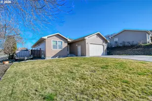 2175 NW Gilliam Ave, Pendleton, OR 97801 - Photo 2