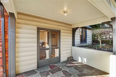 2207 NE Ridgewood Dr, Portland, OR 97212 - Photo 44