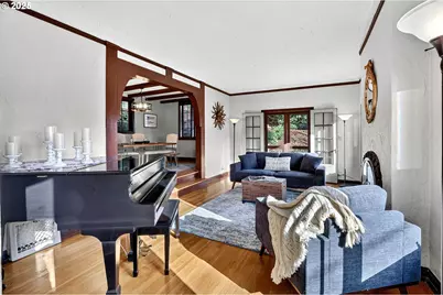 2207 NE Ridgewood Dr, Portland, OR 97212 - Photo 6