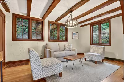 2207 NE Ridgewood Dr, Portland, OR 97212 - Photo 10