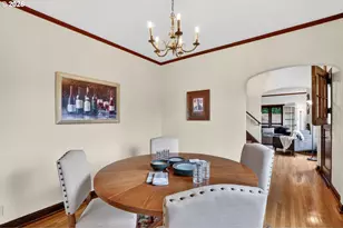 2207 NE Ridgewood Dr, Portland, OR 97212 - Photo 12