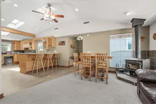 216 Terrace Dr, Glide, OR 97443 - Photo 4