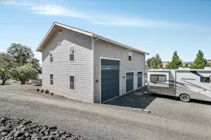216 Terrace Dr, Glide, OR 97443 - Photo 26