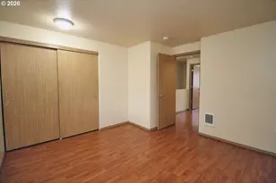 [Address not provided], Portland, OR 97266 - Photo 8