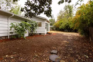 395 E 46th Ave, Eugene, OR 97405 - Photo 38