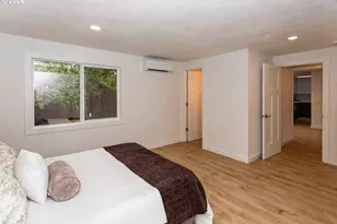 395 E 46th Ave, Eugene, OR 97405 - Photo 30