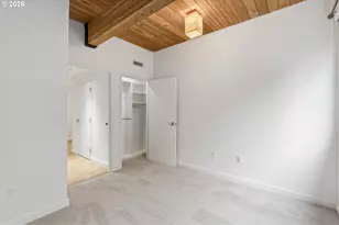 2538 NW Thurman St, Portland, OR 97210 - Photo 22